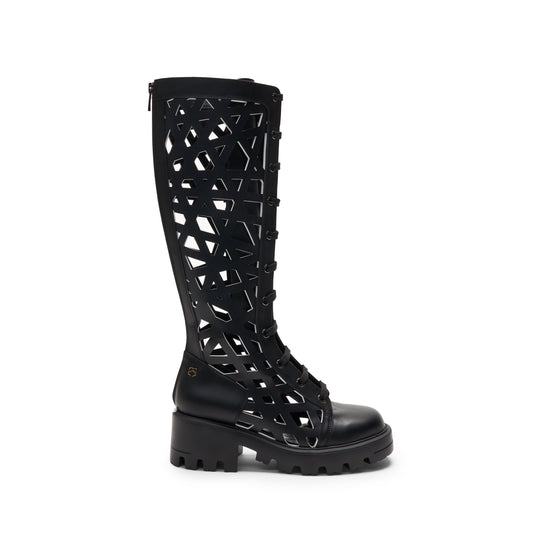 حذاء Eden Boot - أسود مع فتحات بيضاء معقدة